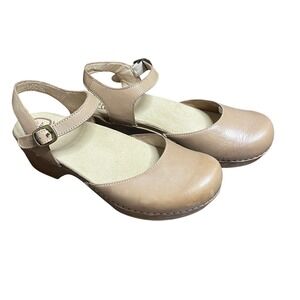 Dansko‎ Leather Ankle Strap Clogs Shoes Women's Size 41 Beige Wood Heel